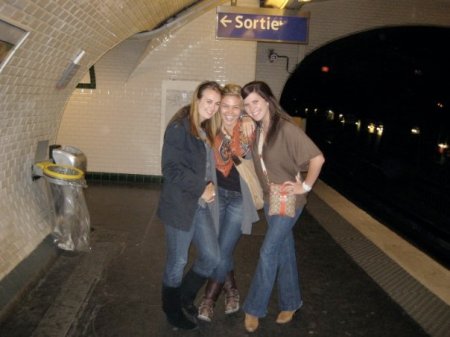 girls metro